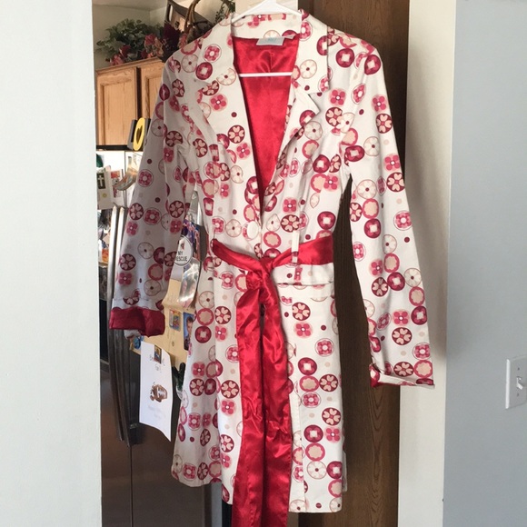 Jennifer Lopez Jackets & Blazers - Jennifer Lopez trench coat medium